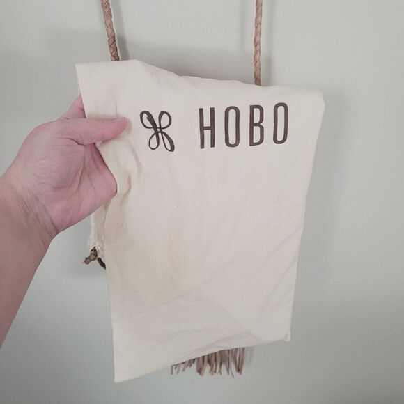 Hobo Mist Lattice Weave Crossbody Bag in Light Tan - Picture 7 of 8